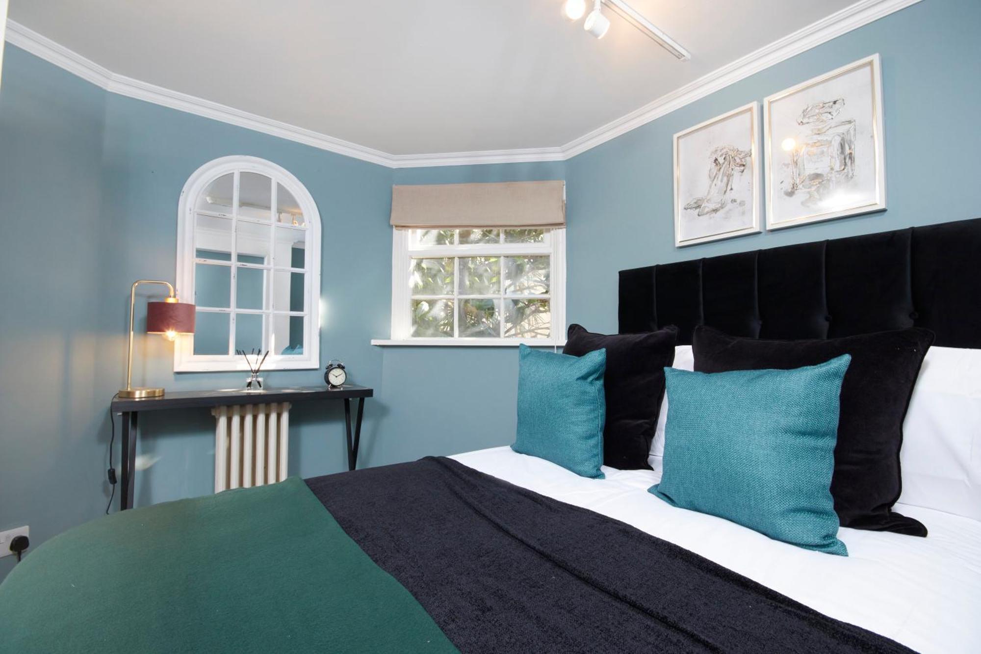 Beautiful 2Bedroom 4 Actual Beds House With Wifi By Purestay 巴斯 外观 照片
